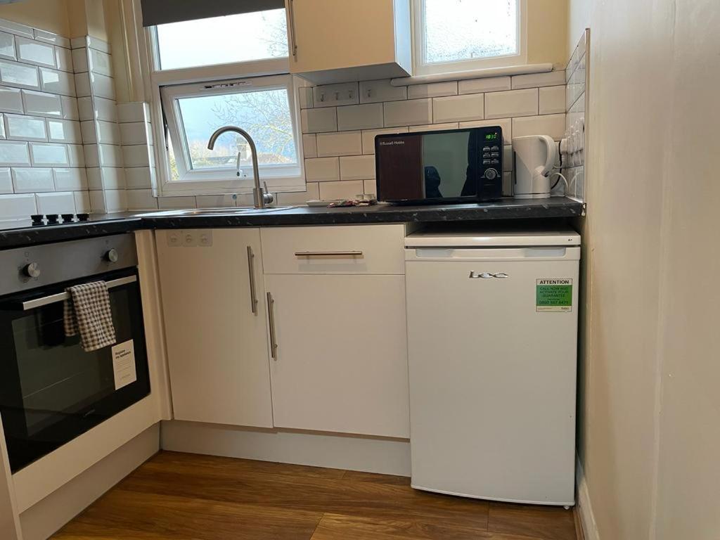 Anazing 2 - North East - Chingford Appartement