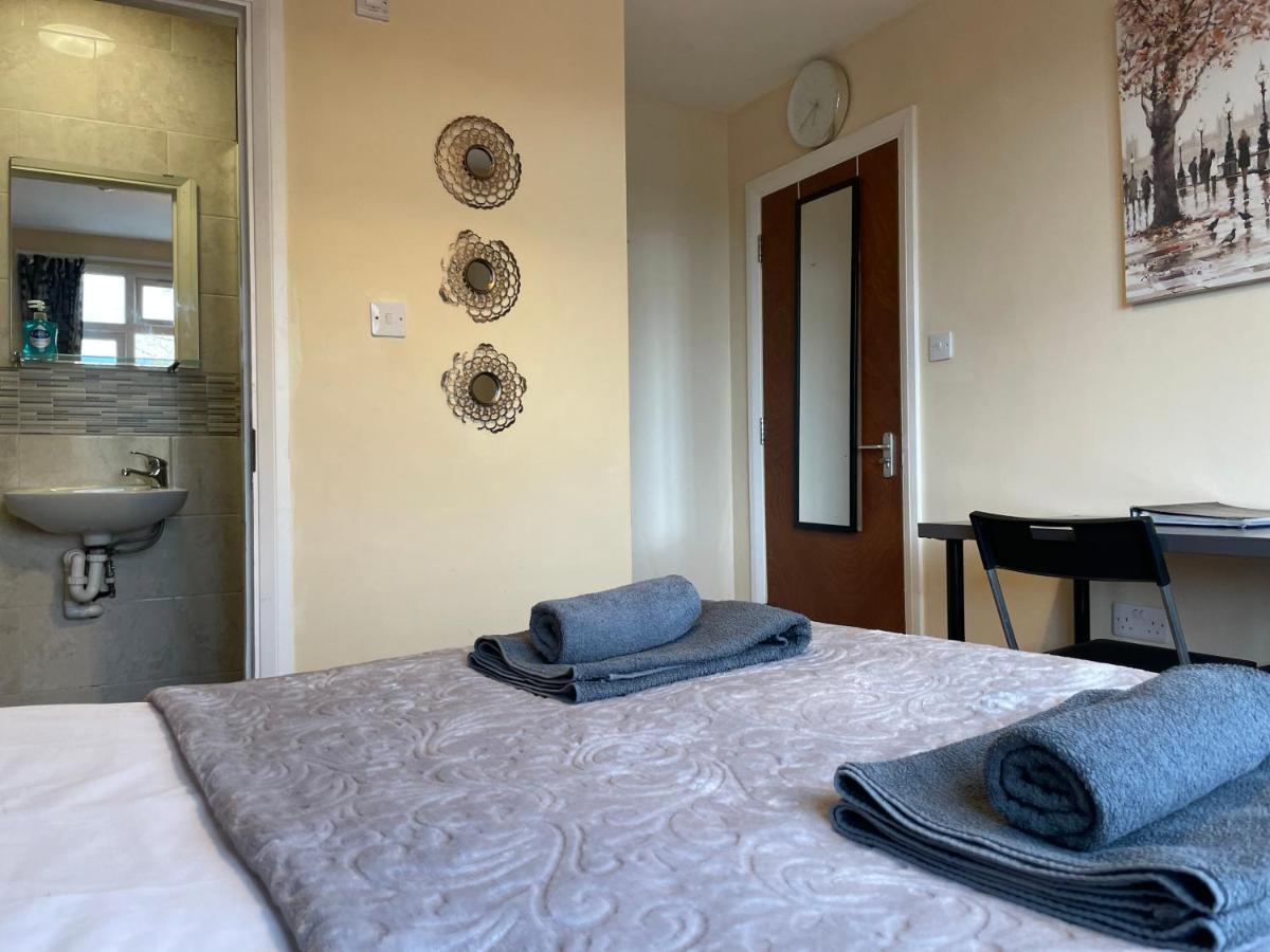 Appartement Anazing 2 - North East - Chingford Londen