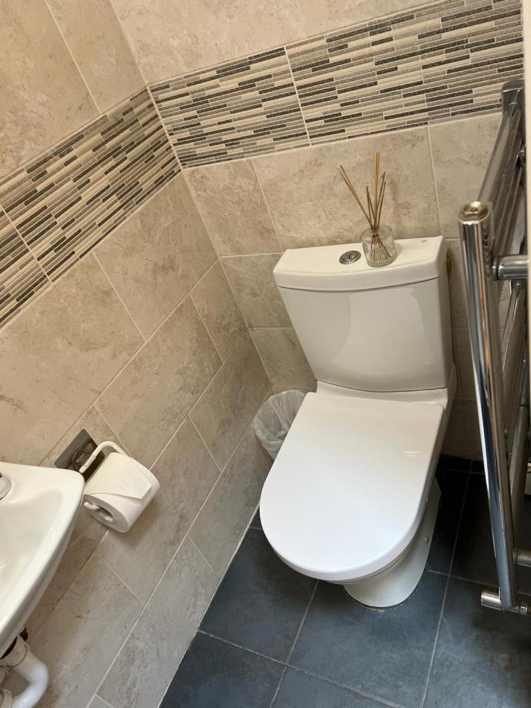 Anazing 2 - North East - Chingford Appartement *
